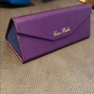 Ciao Bella collapsible sunglasses case with magnetic closure